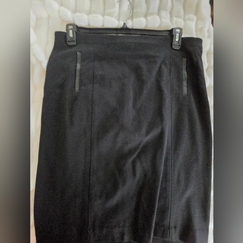 Anne Taylor Stretch Pencil Skirt